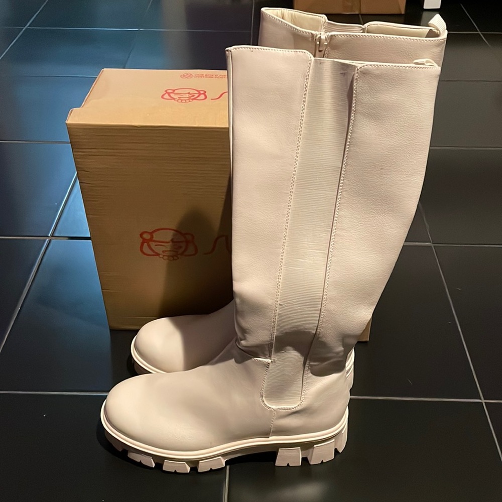 Jillian nude boots